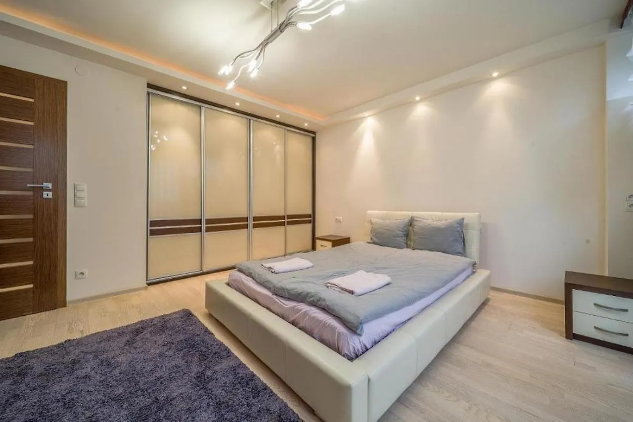 Golden Apartments - City Center - Grzyb5